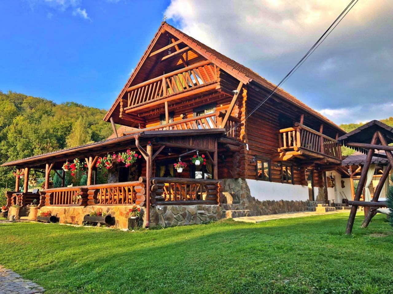 Cabana Din Groapa Frumoasa Rîşnov エクステリア 写真
